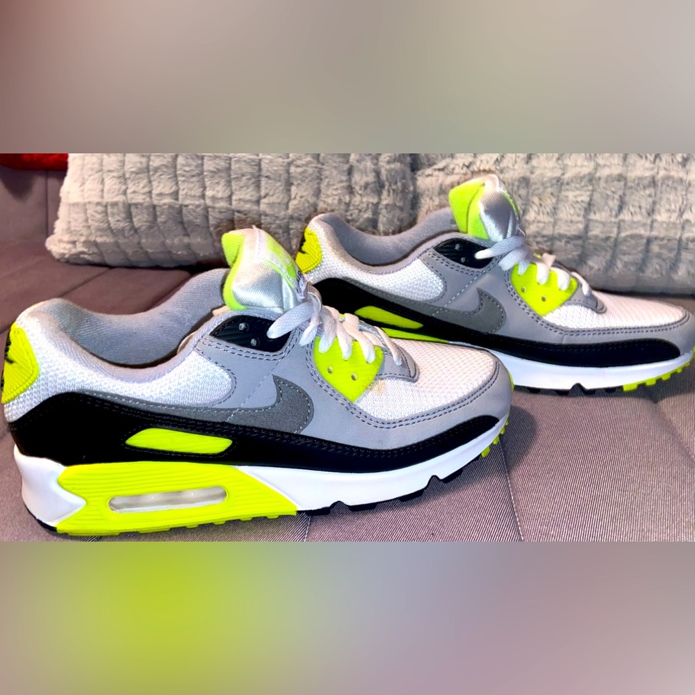 Nike Air Max 90 LTR Size 7